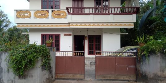 3 BHK house on 6.5 cents of land for sale at pozhiyoor