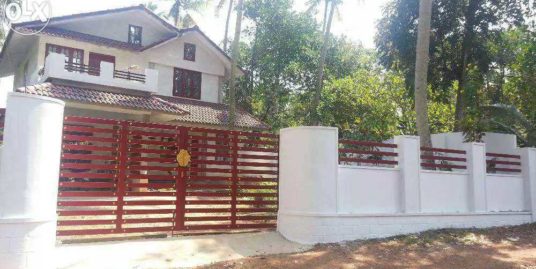 4 BHK House 20 cents of land For Sale at Puthenkulam, Kollam