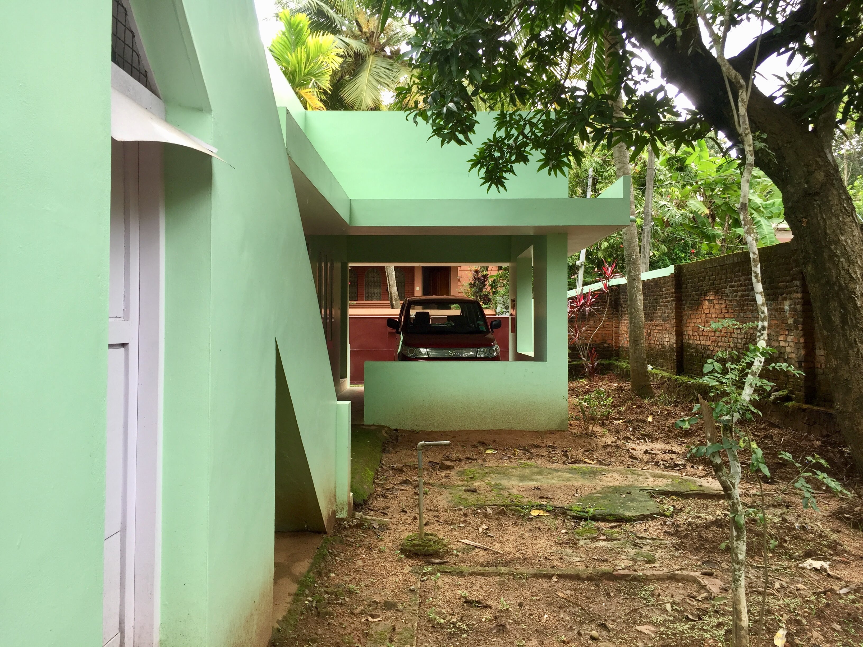 Beautiful House on 10 Cents land in Nettayam, Trivandrum for immediate sale