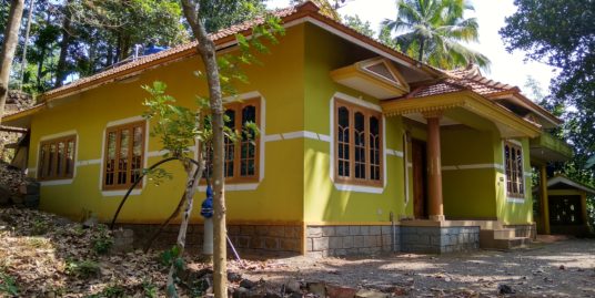 House and 10 Cent land For Sale at Chittarikkal, Kasaragod