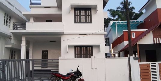 Independent house for sale at Kakkanad, Irumbanam