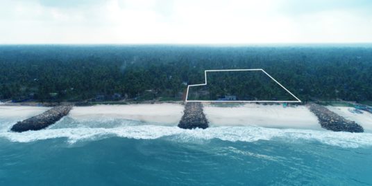 Sale of beach property in Kerala S.India.ideal for hotels.resorts or residence.property fully facing sea.