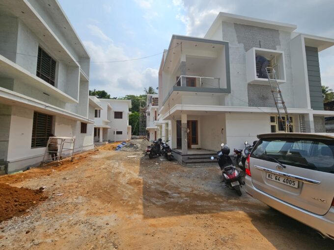 New 2000 Sq. ft 4 bed room house for sale  in Mannuthi , Thrissur
