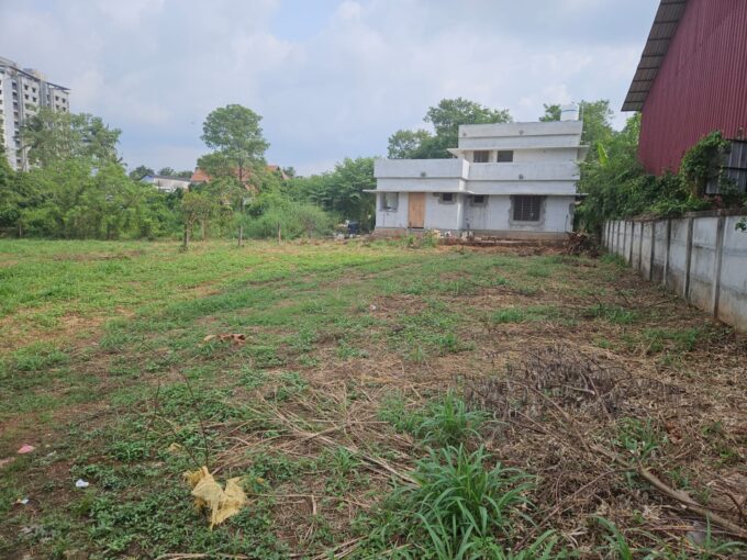 Residential land for sale in Pottore, Thrissur